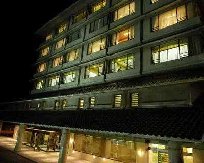 川棚グランドホテル店構え