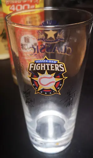 ファイターズのグラス
